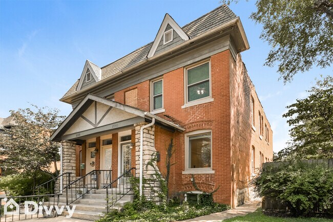 Building Photo - 2340 S Compton Ave