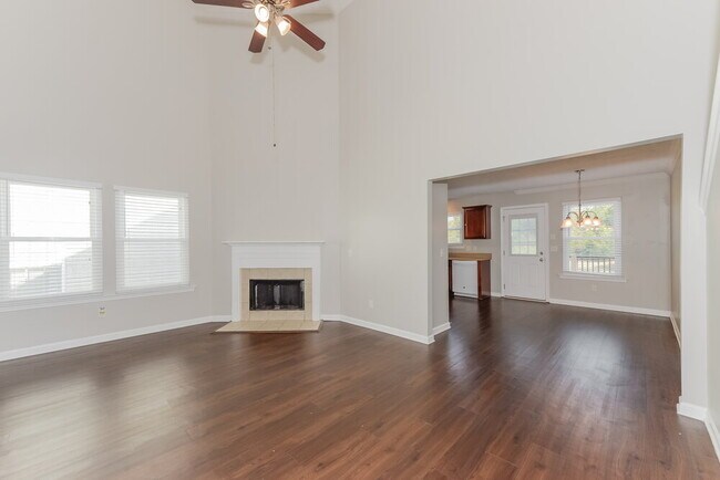 Foto del edificio - 2809 Windcrest Tr
