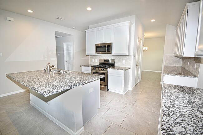 Foto del edificio - 1303 Keaton Ct