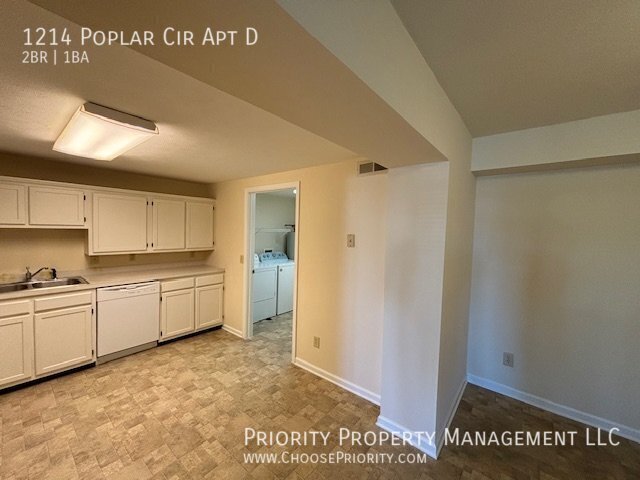Building Photo - Available Now! - Lease Pending!