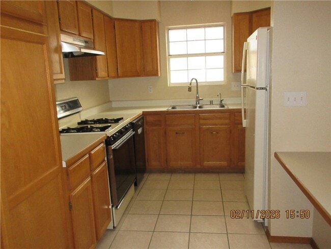 Foto del edificio - 3910 Lindsey Ave