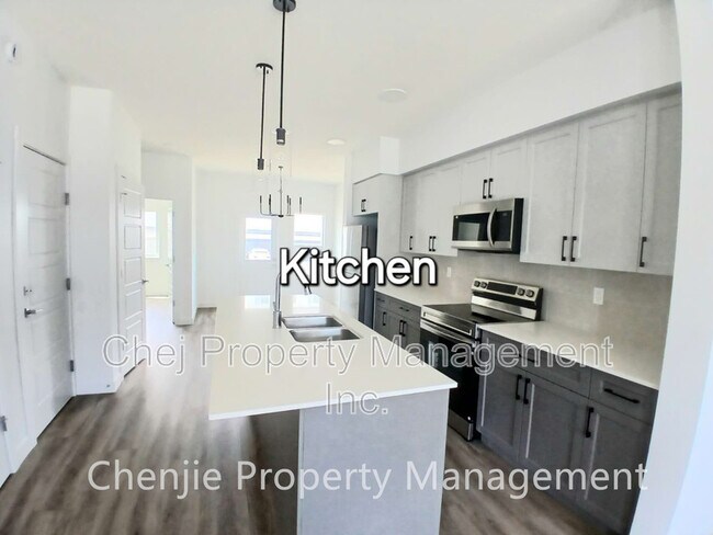 Photo du bâtiment - 4659-4177 177 Ave NW