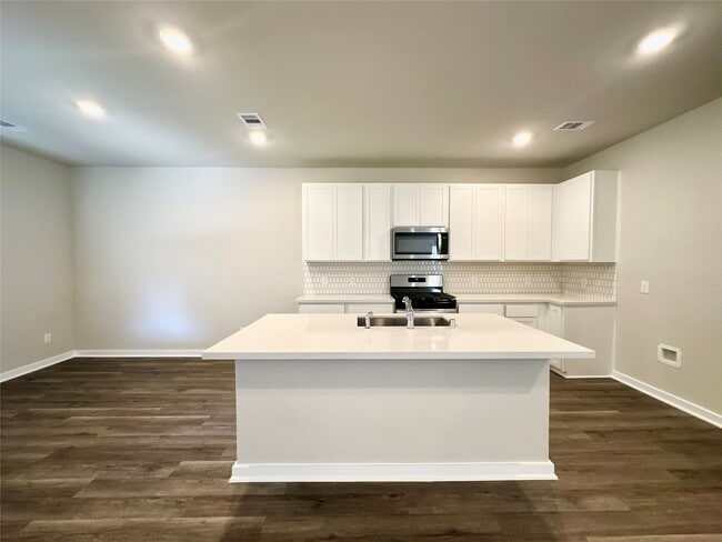 Building Photo - 12187 Ridge Top Dr