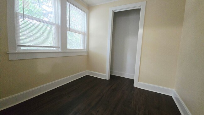 Foto del edificio - 2123-25 7th St