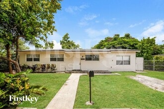 Building Photo - 20420 SW 106th Ct
