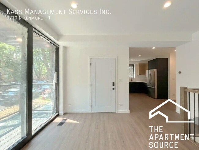Foto del edificio - 3710 N Kenmore Ave