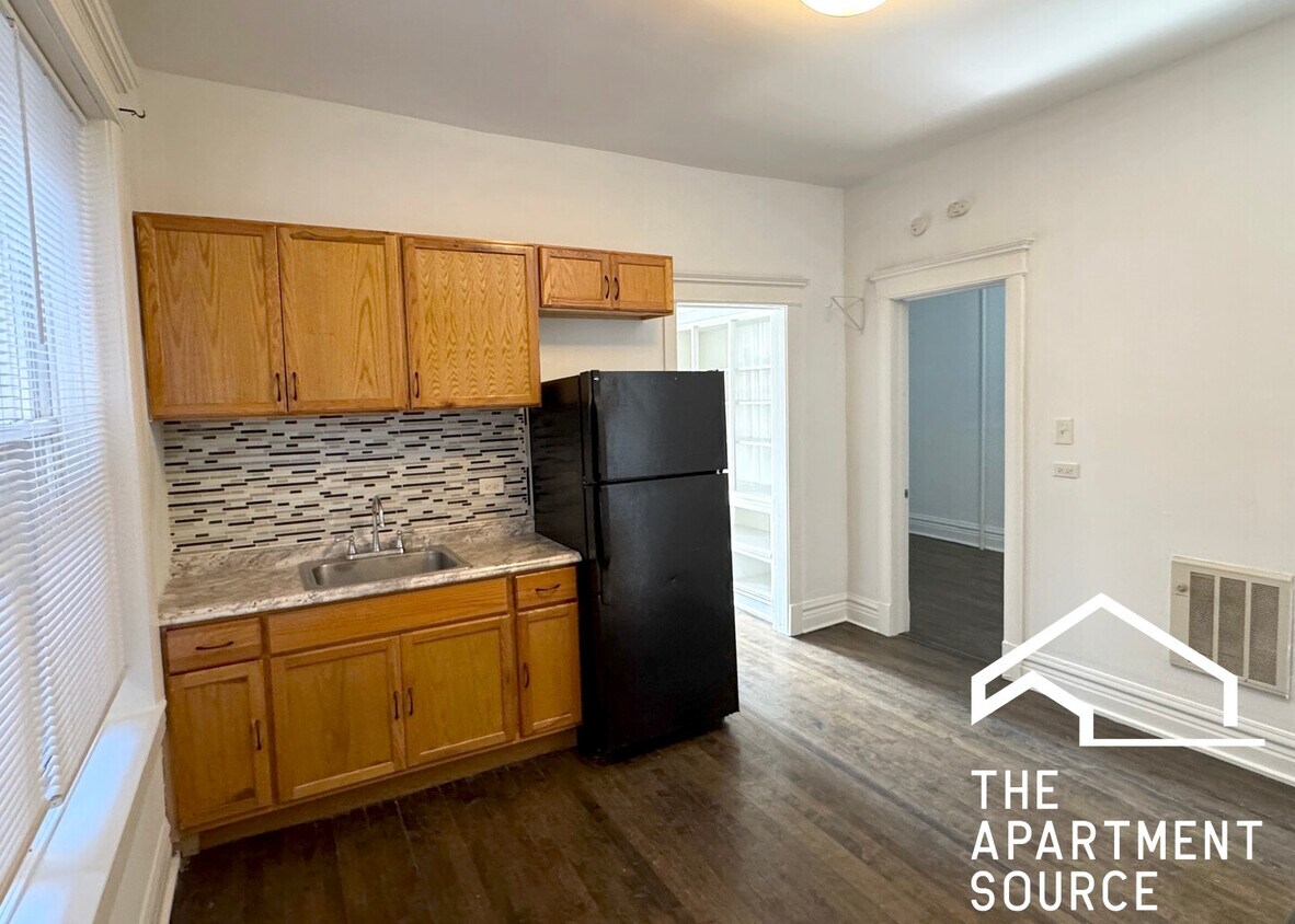 Foto principal - 2606 S St Louis Ave
