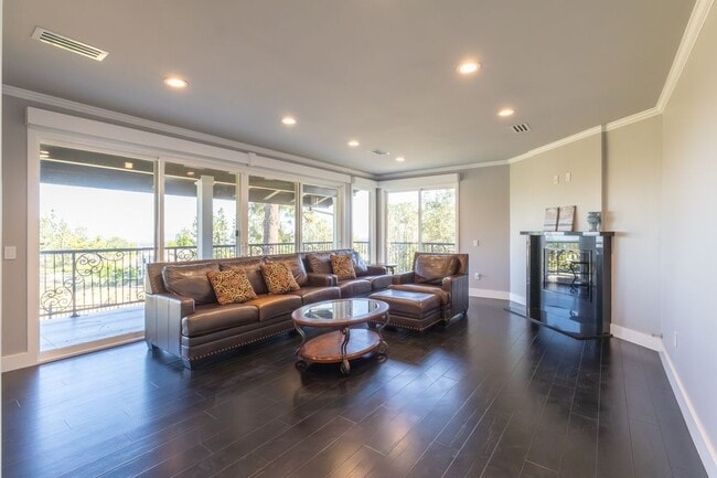 Building Photo - 481 Starlight Crest Dr