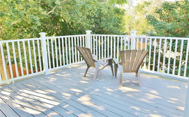 Building Photo - 23 Smith Ave