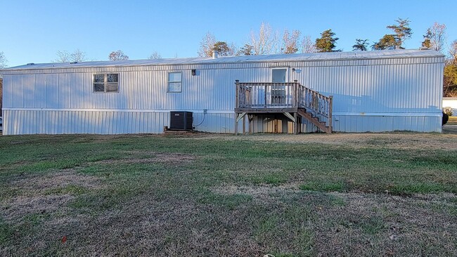 Building Photo - Ready to Move in