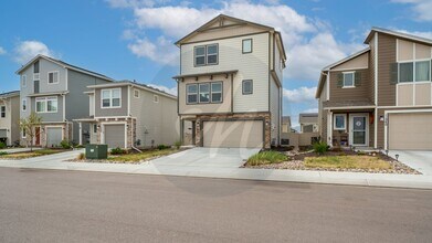 Building Photo - 11250 Feliz Wy