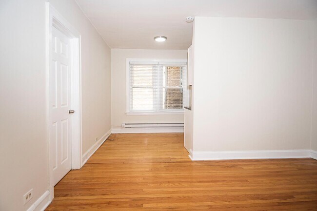 Foto del edificio - 4200 N Clark St