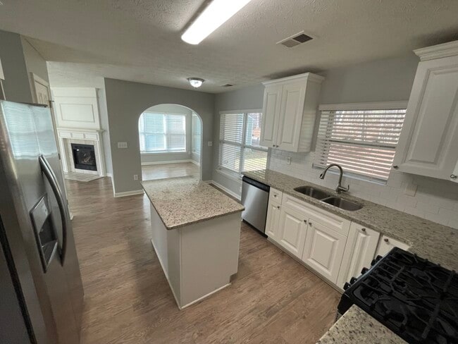 Building Photo - 5524 Somer Mill Rd