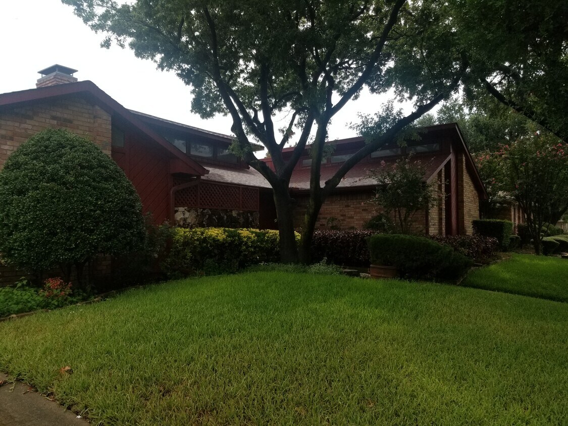 3808 Runge Ct E, Irving, TX 75038 House for Rent in Irving, TX