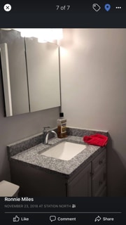 bathroom - 225 E Lafayette Ave