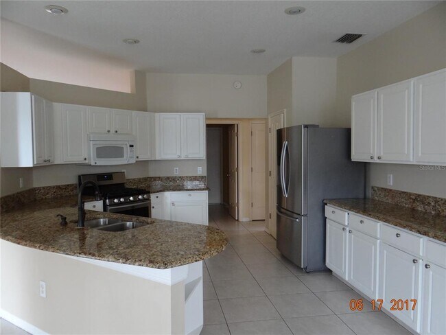 Building Photo - 9412 Hunters Pond Dr