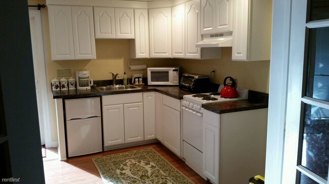 Foto del edificio - 512 Valley View Dr