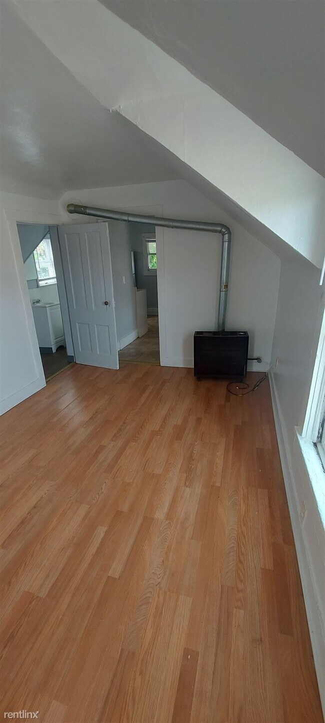 Foto del edificio - 2 br, 1 bath Triplex - 436 Wood Street 436-3