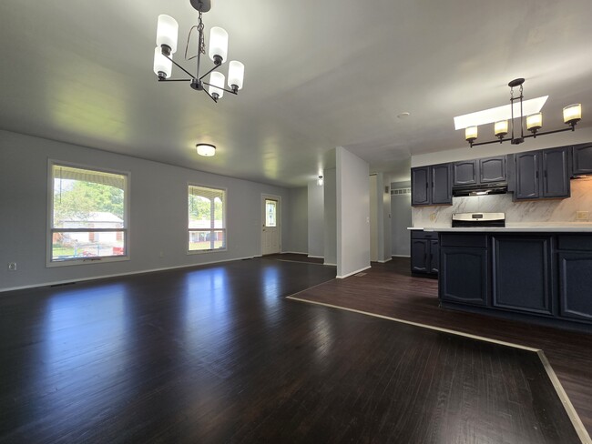 Building Photo - 1532 Surf Side Dr