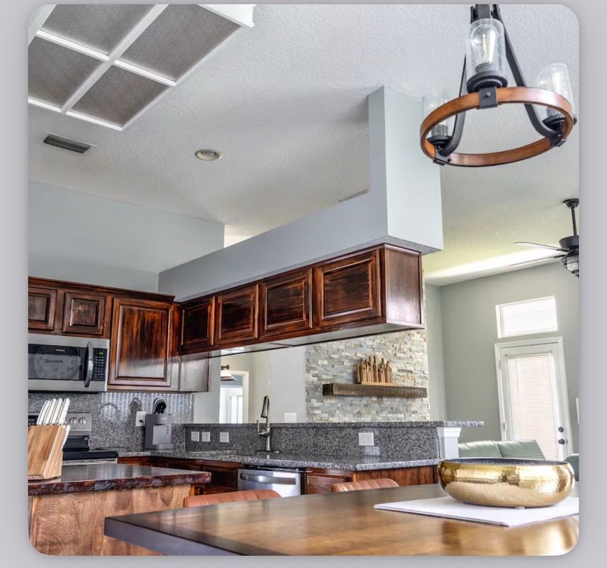 Foto del edificio - 11536 Summerhaven Blvd S