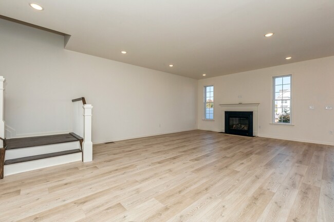 Building Photo - 20 Lenape Ln