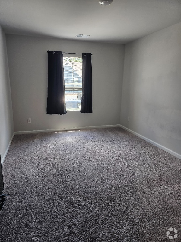 Building Photo - 11743 Chatham Dr