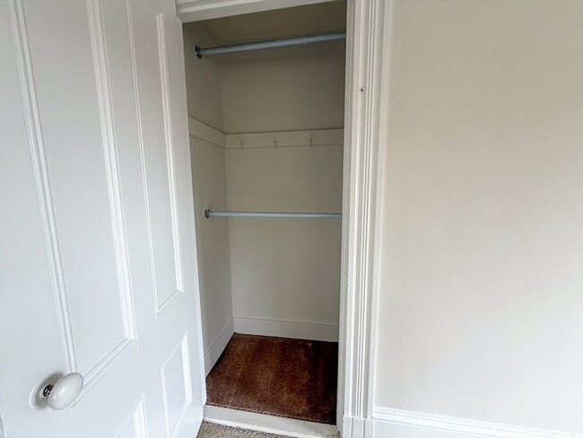 Building Photo - 233 Forest St