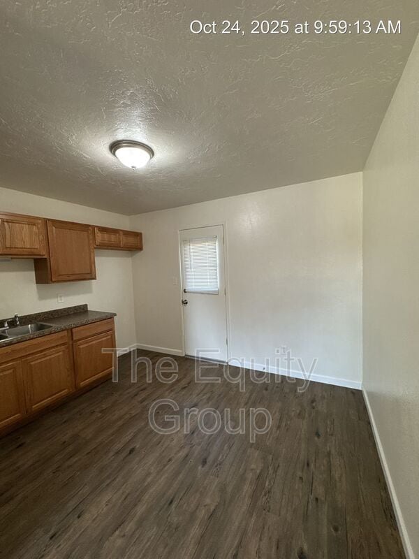 Foto del edificio - 149 N Castle Rock St