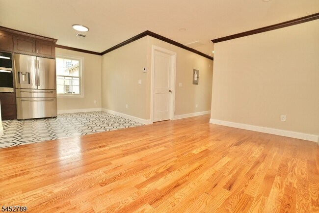 Foto del edificio - 31 Bellevue Ave
