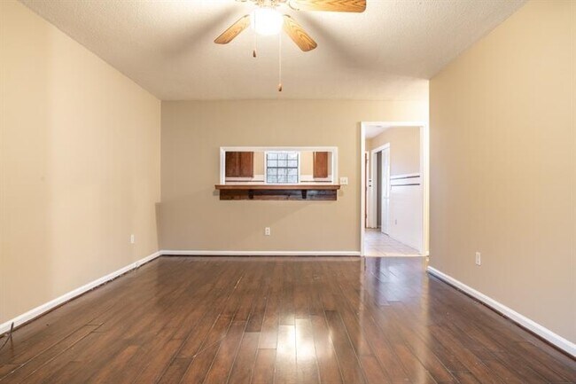 Building Photo - 420 Smitherman Rd