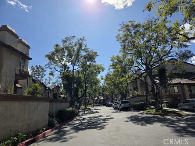 Foto del edificio - 9 Rock Cliff Pl