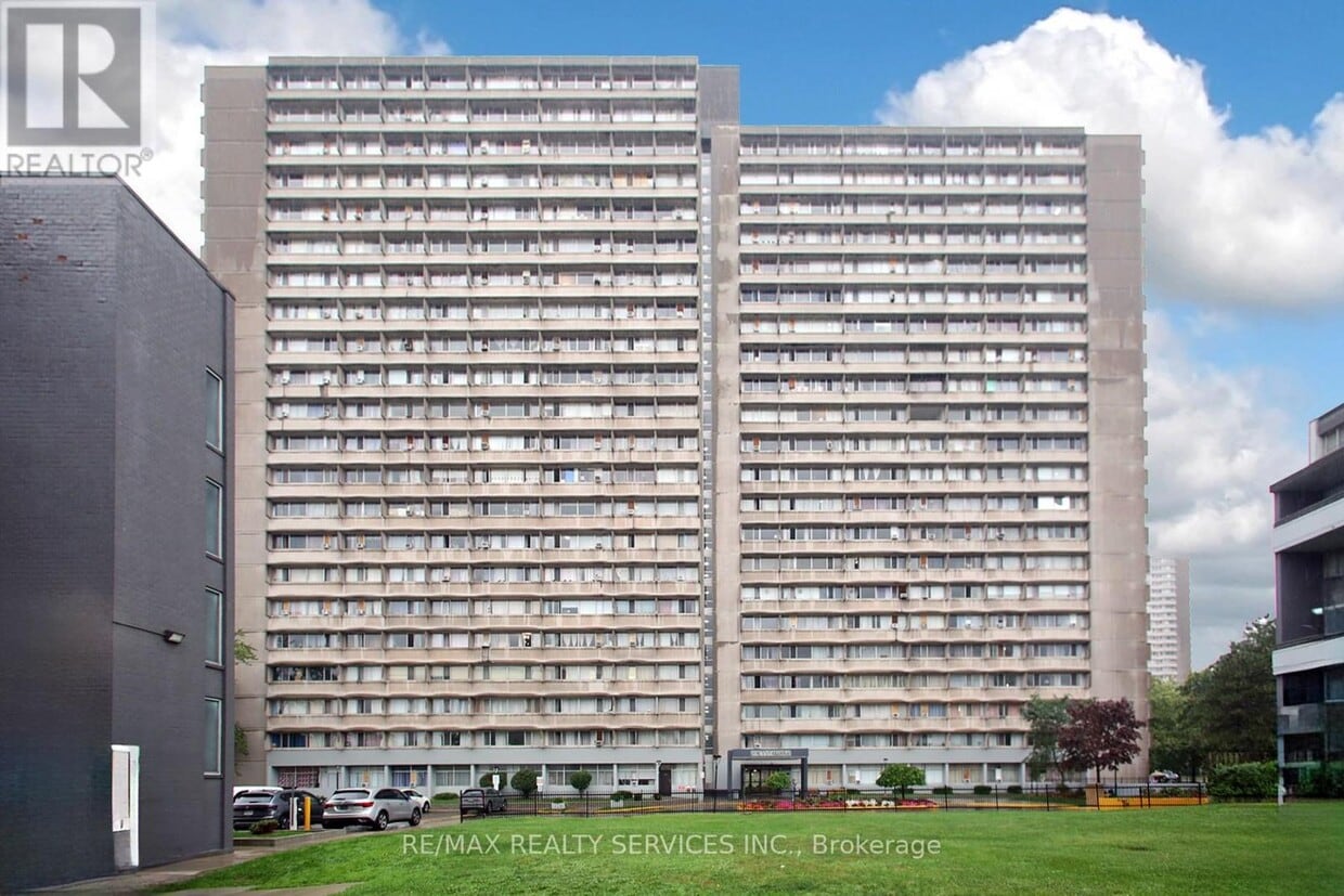 Primary Photo - 507-10 Sunny Glenway