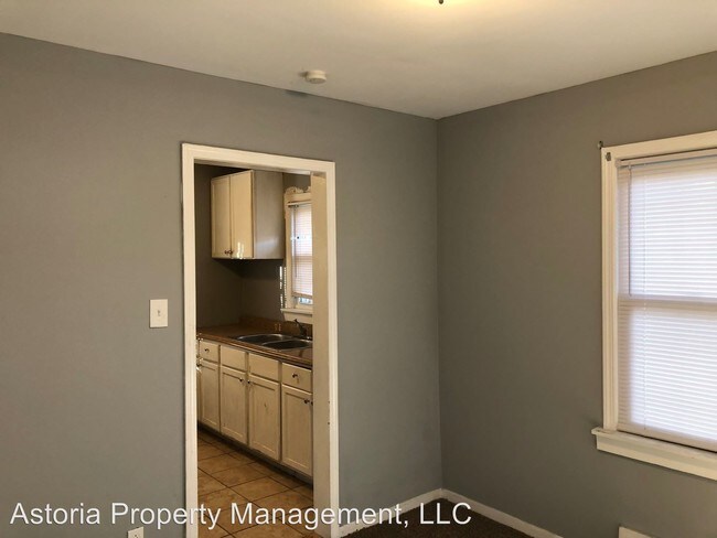 Building Photo - 2 br, 1 bath House - 16937 Birwood St