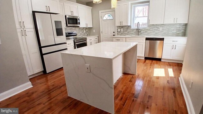 Building Photo - 1643 N 56th St