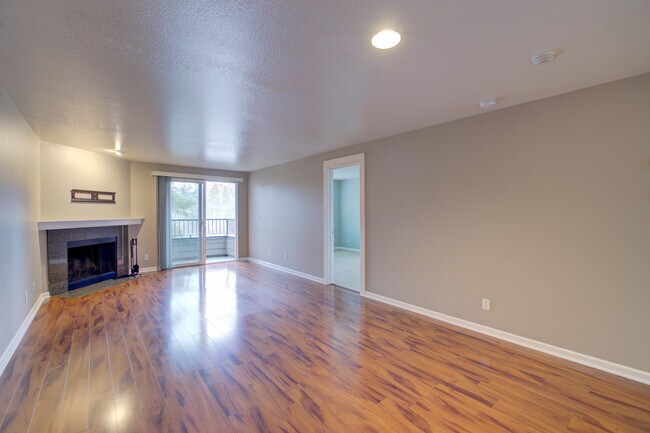 Building Photo - 726 Kirkland Cir