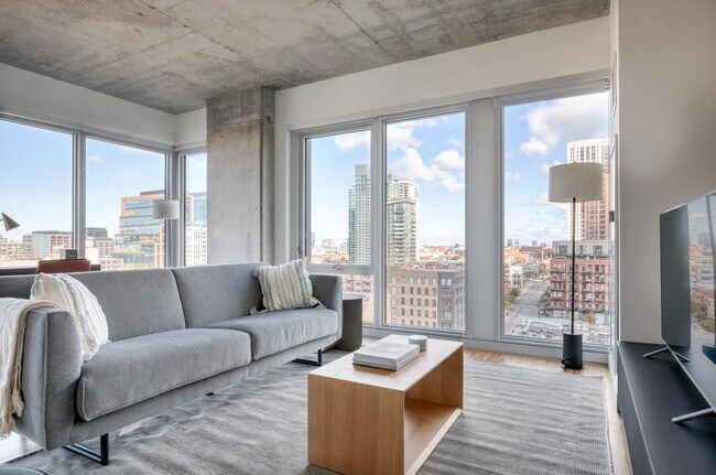 Foto del edificio - 180 N Desplaines St