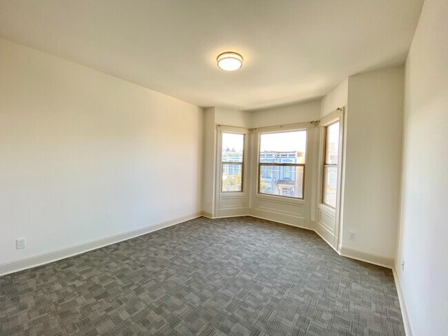 Building Photo - 757 Treat Ave