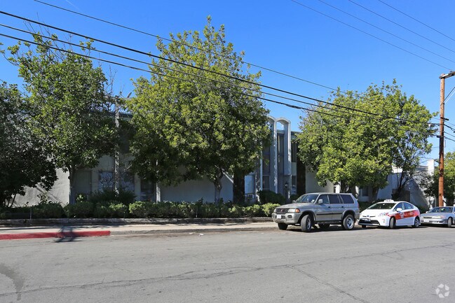Building Photo - Keeney Plaza Apartment