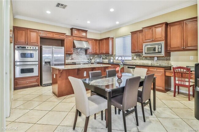 Building Photo - 5 br, 4 bath House - 30428 Caspian Ct