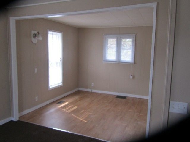 Building Photo - 3 br, 1 bath House - Charles 609 609 Charl...
