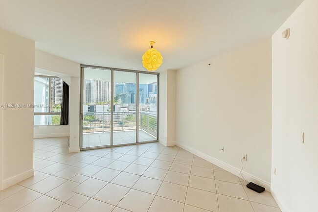 Building Photo - 350 S Miami Ave