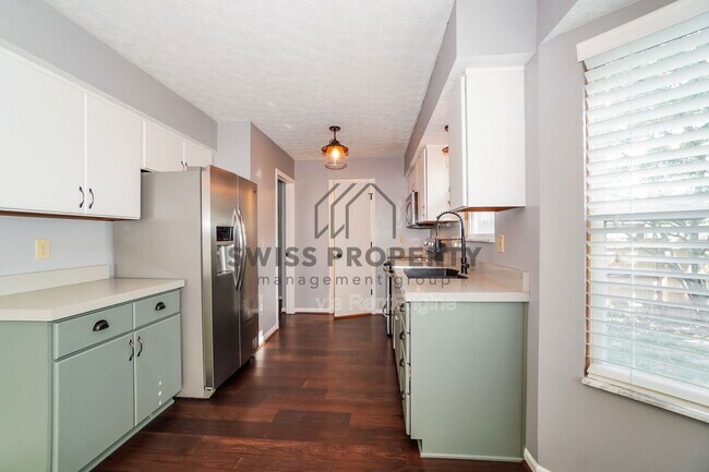 Foto del edificio - 2212 Kingsglen Dr