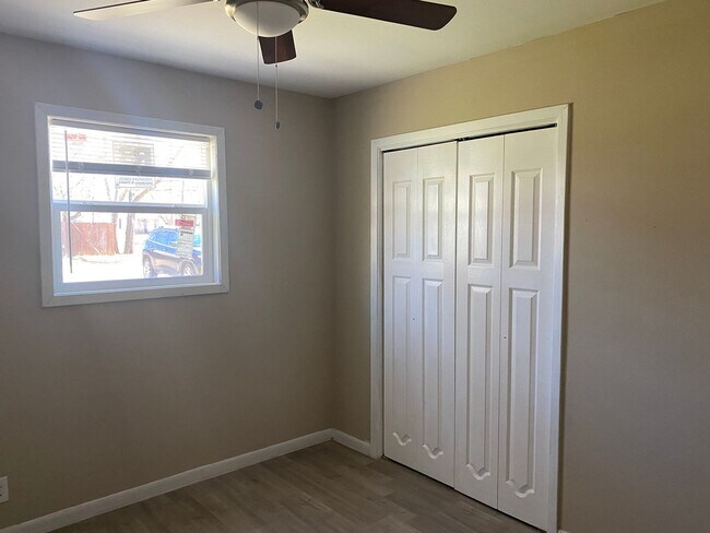 Foto del edificio - 2/1 Duplex in Southeast Sherman