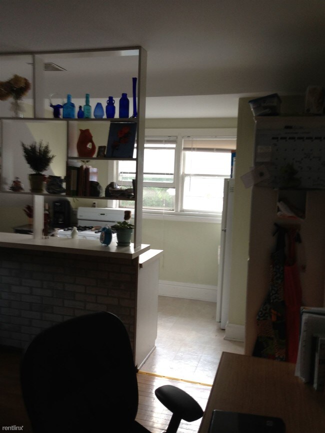 Building Photo - 1 br, 1 bath  - 442 Fountain St NE Apt 5