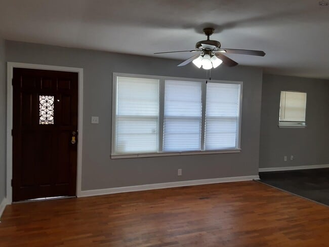 Foto del edificio - 1214 Glidewell Ave