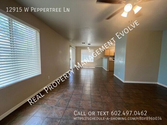 Foto del edificio - 12915 W Peppertree Ln