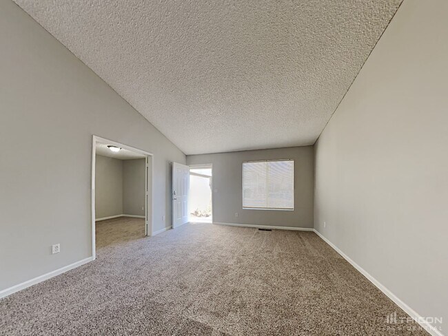Foto del edificio - 8105 Shifting Sands Dr