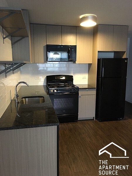 Foto principal - 6134 N Kenmore Ave