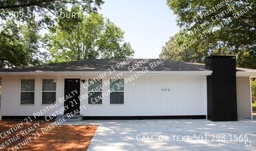 Building Photo - 909 Shall Ct