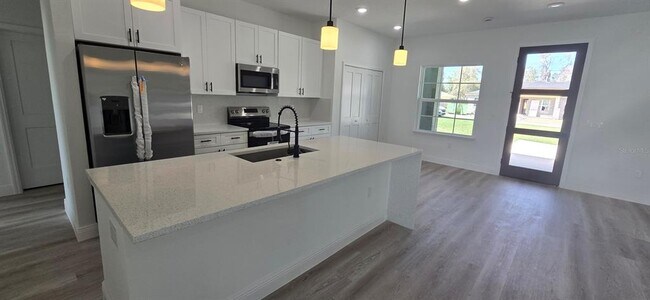 Foto del edificio - 4464 SW 132nd St